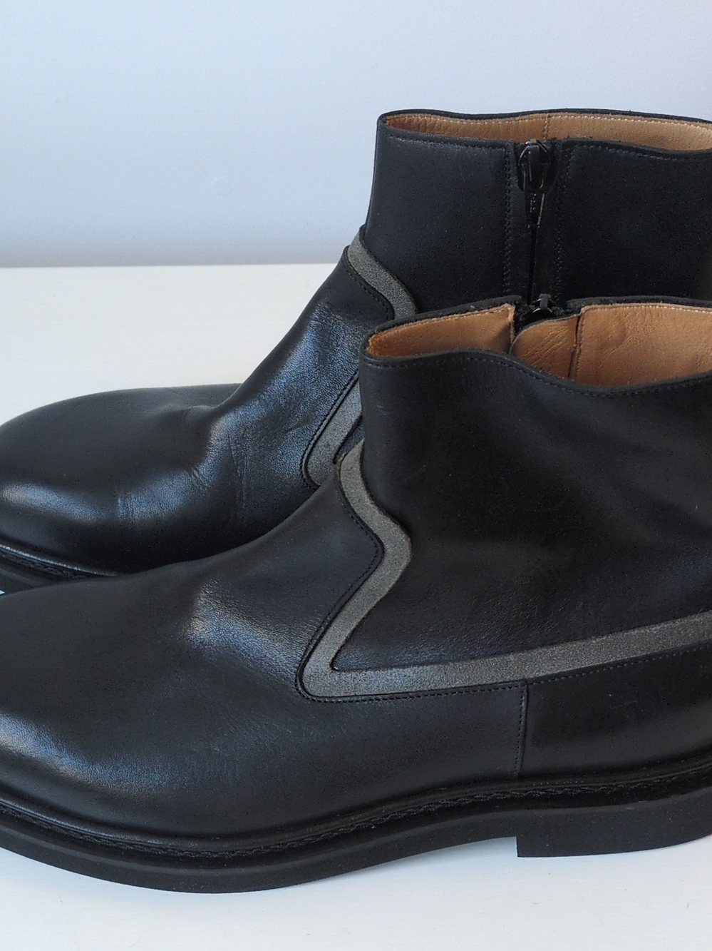 Maison Martin Margiela Black Leather Chukka Boots with Gray Trim